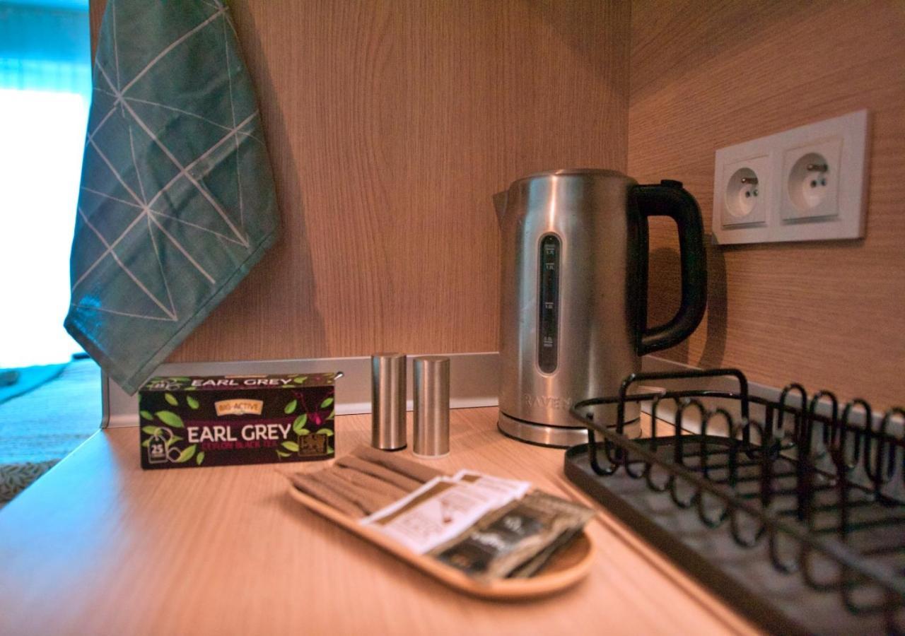 Bk Aparthotel Praga - National Stadium - Comfortable Apartment For 4 People Warschau Buitenkant foto