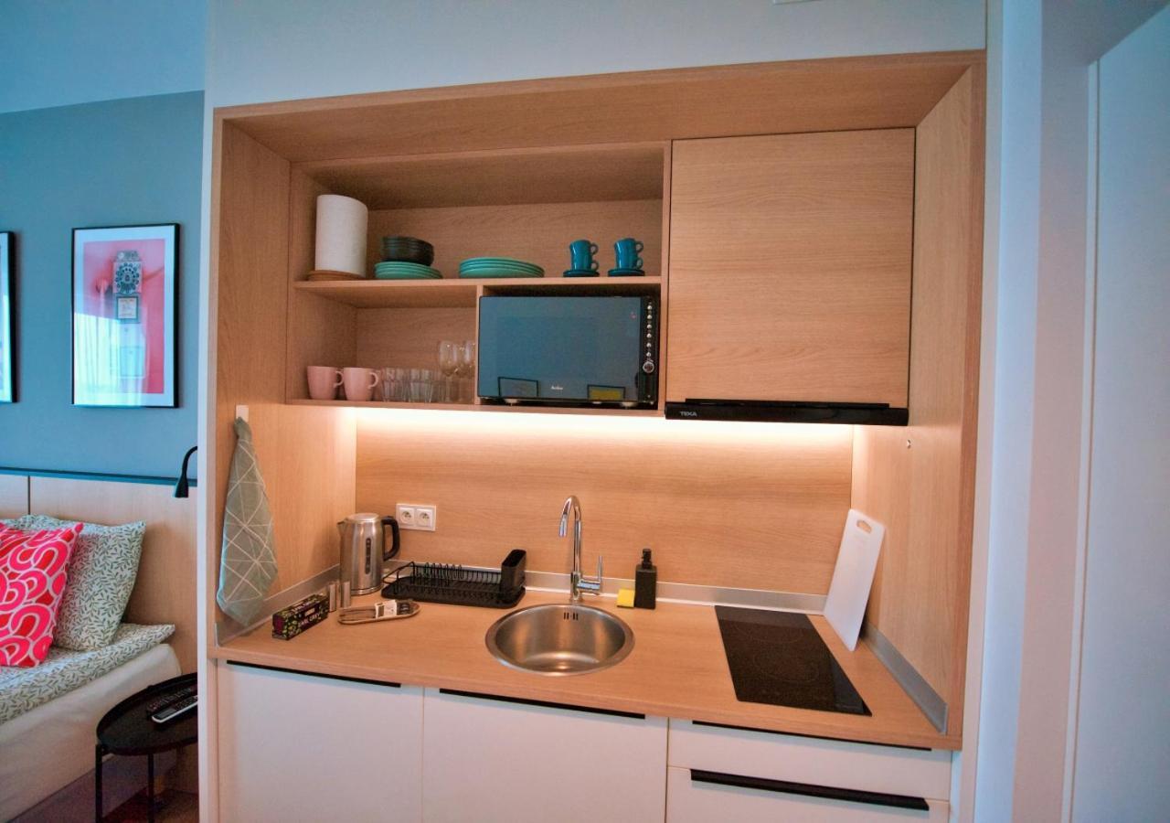 Bk Aparthotel Praga - National Stadium - Comfortable Apartment For 4 People Warschau Buitenkant foto
